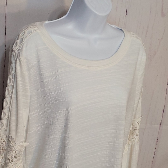 NEW DIRECTIONS Ivory Blouse - Picture 6 of 9
